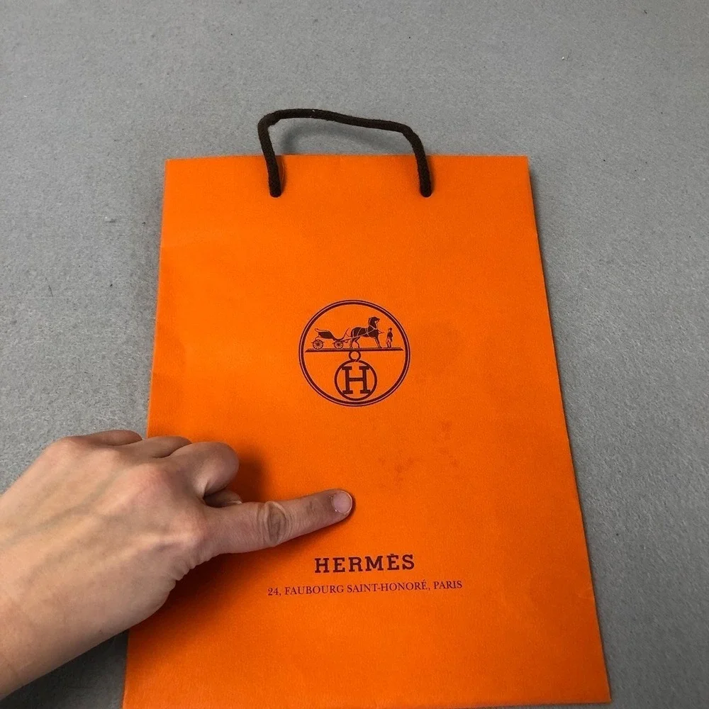 HERMÈS step up